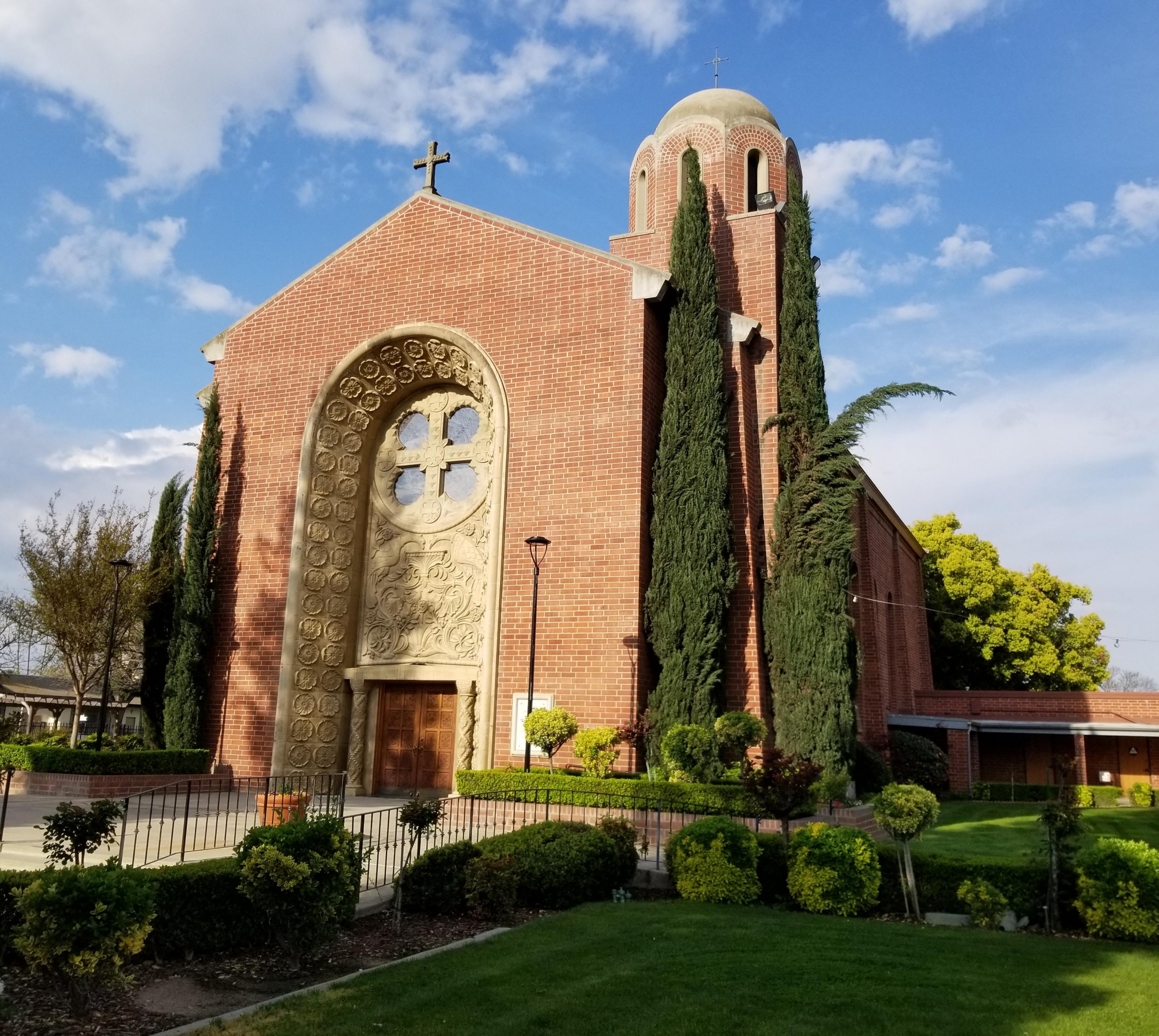 churches in fresno ca